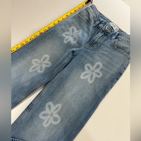 Abercrombie Kids Blue Straight Leg Jeans with Floral Design - Picture 6 of 14